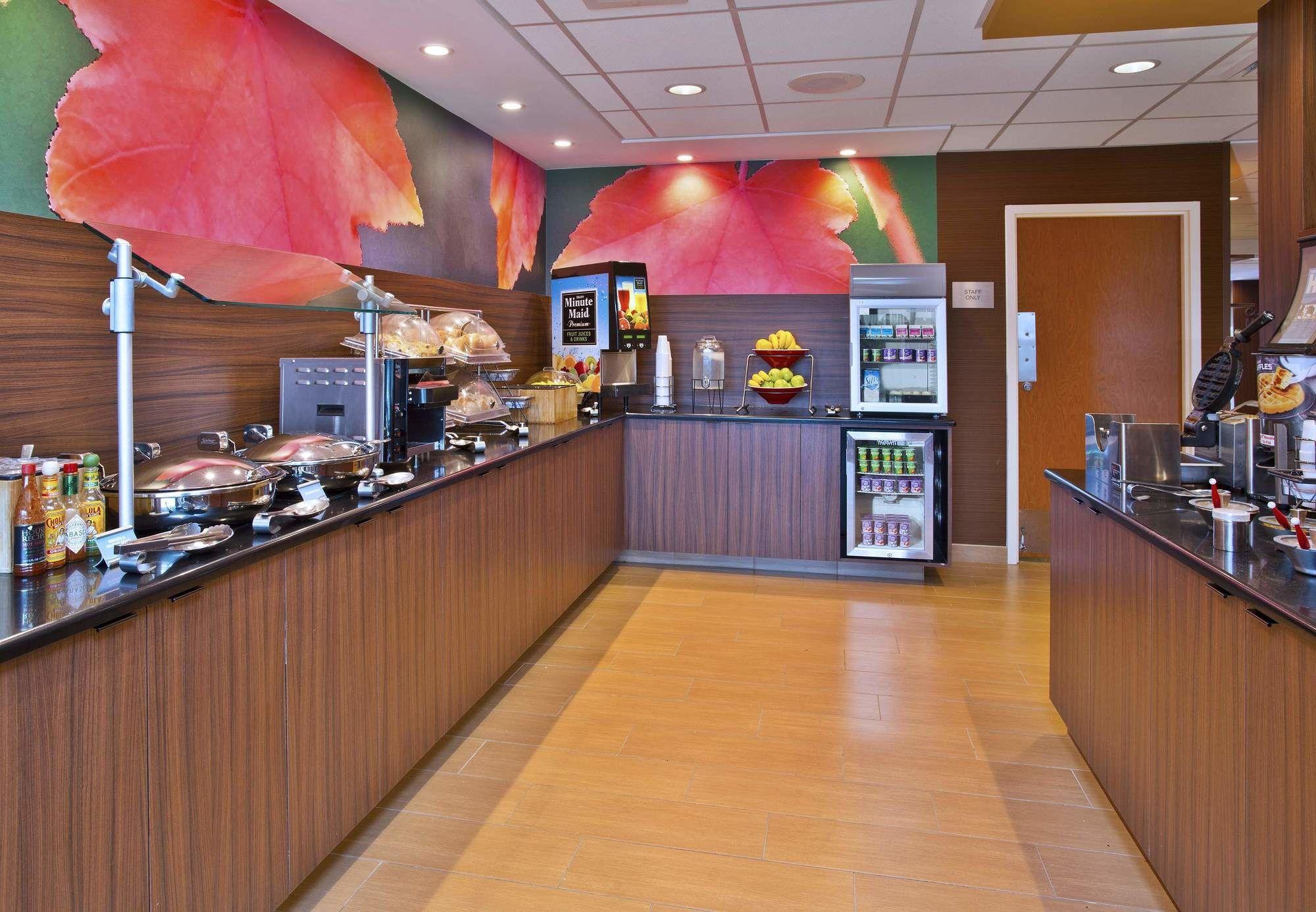 Hotel Fairfield & By Marriott West/middleton